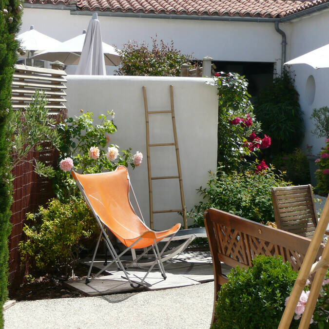 location  de maison vacances de printemps sur l'ile de ré à la  résidence andréa